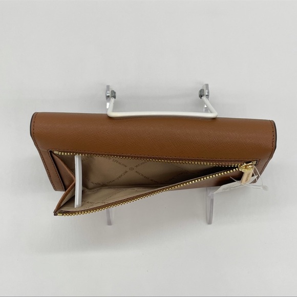 Michael Kors Chain Tote & Trifold Wallet Luggage - Picture 8 of 12